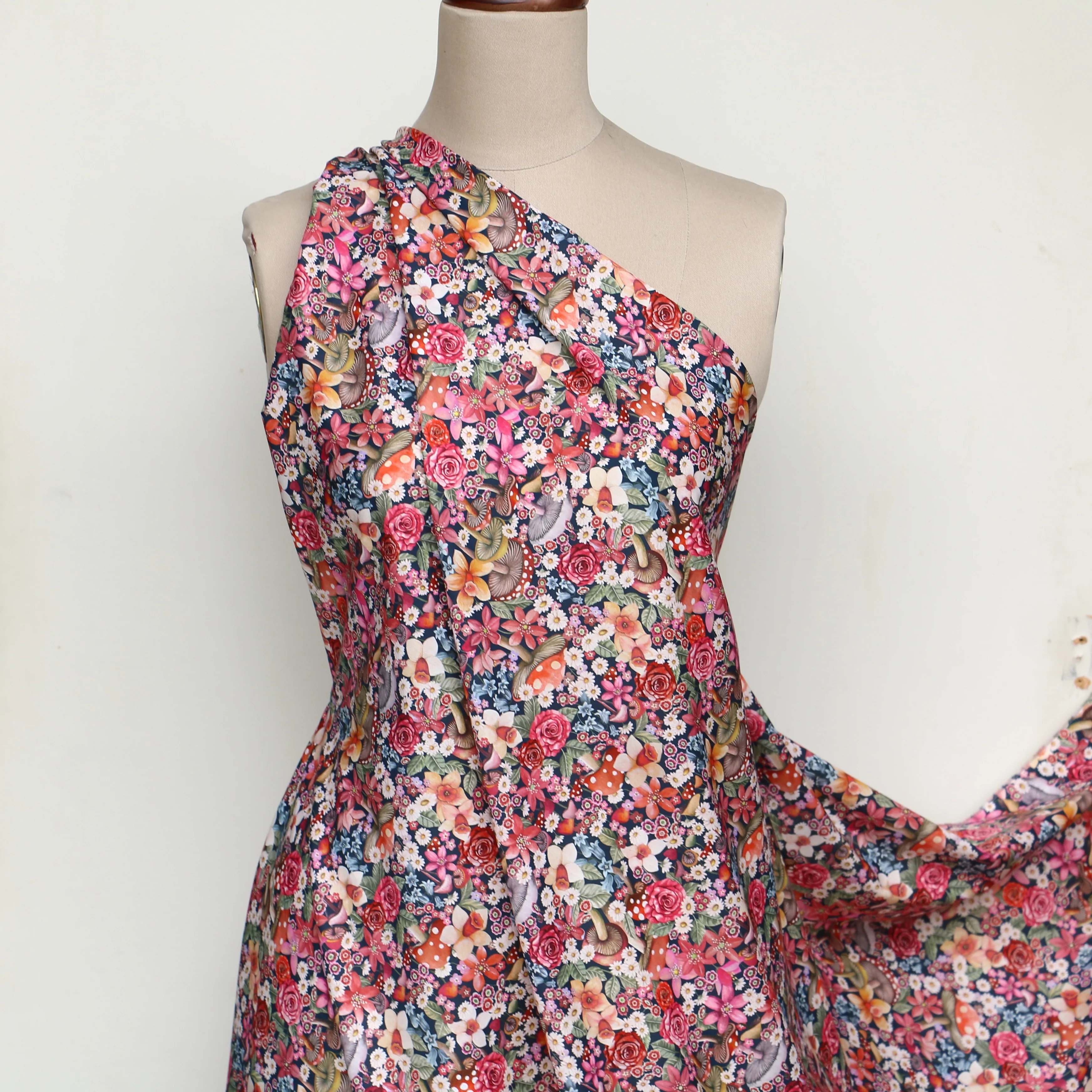 Curious Land Liberty Tana Lawn™ - Image 7