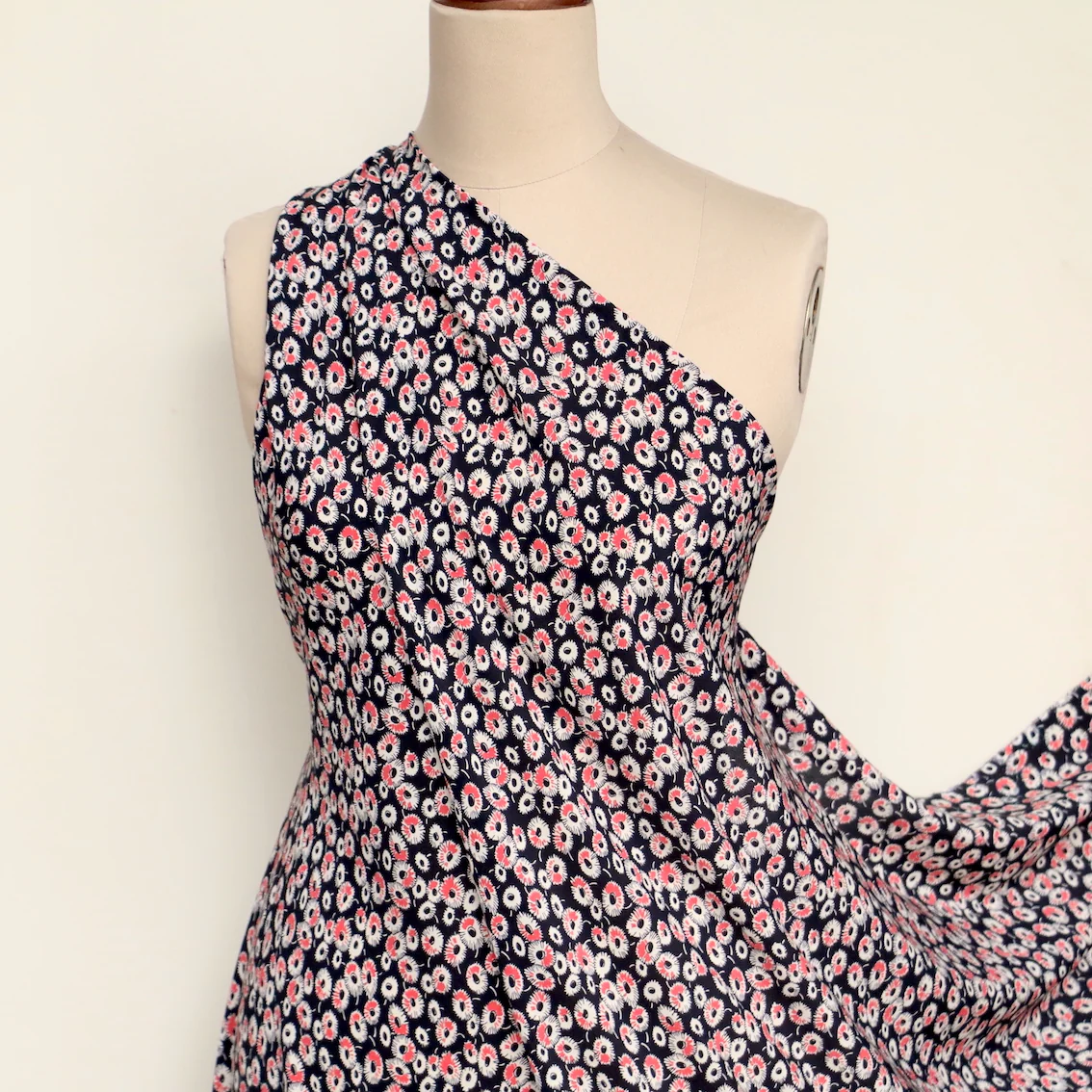 Daisy Nero Silk Crepe De Chine - Image 6