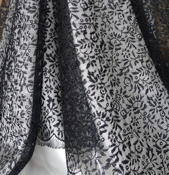 Danielle Noir Lace