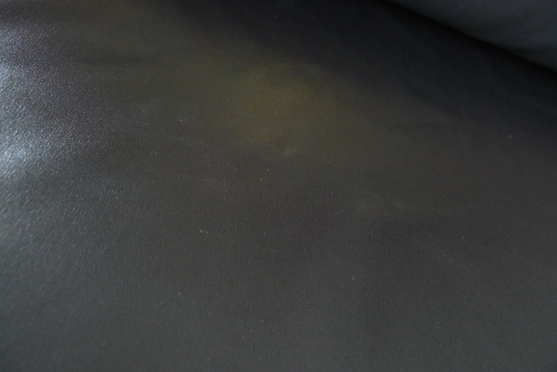 Dark Gloss - Image 2