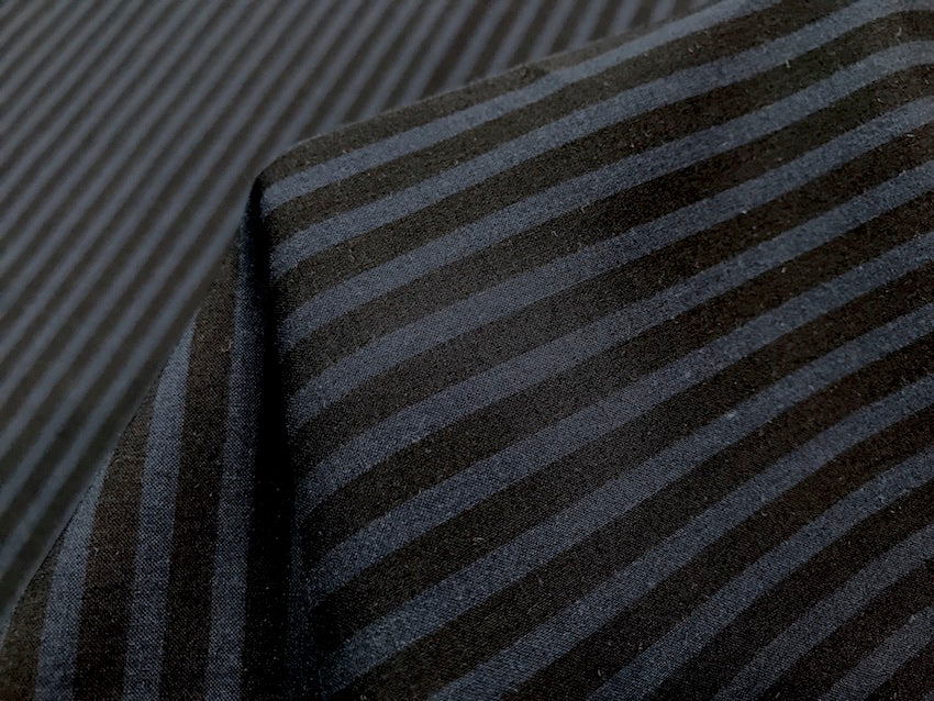 Dark Pipe Stripe
