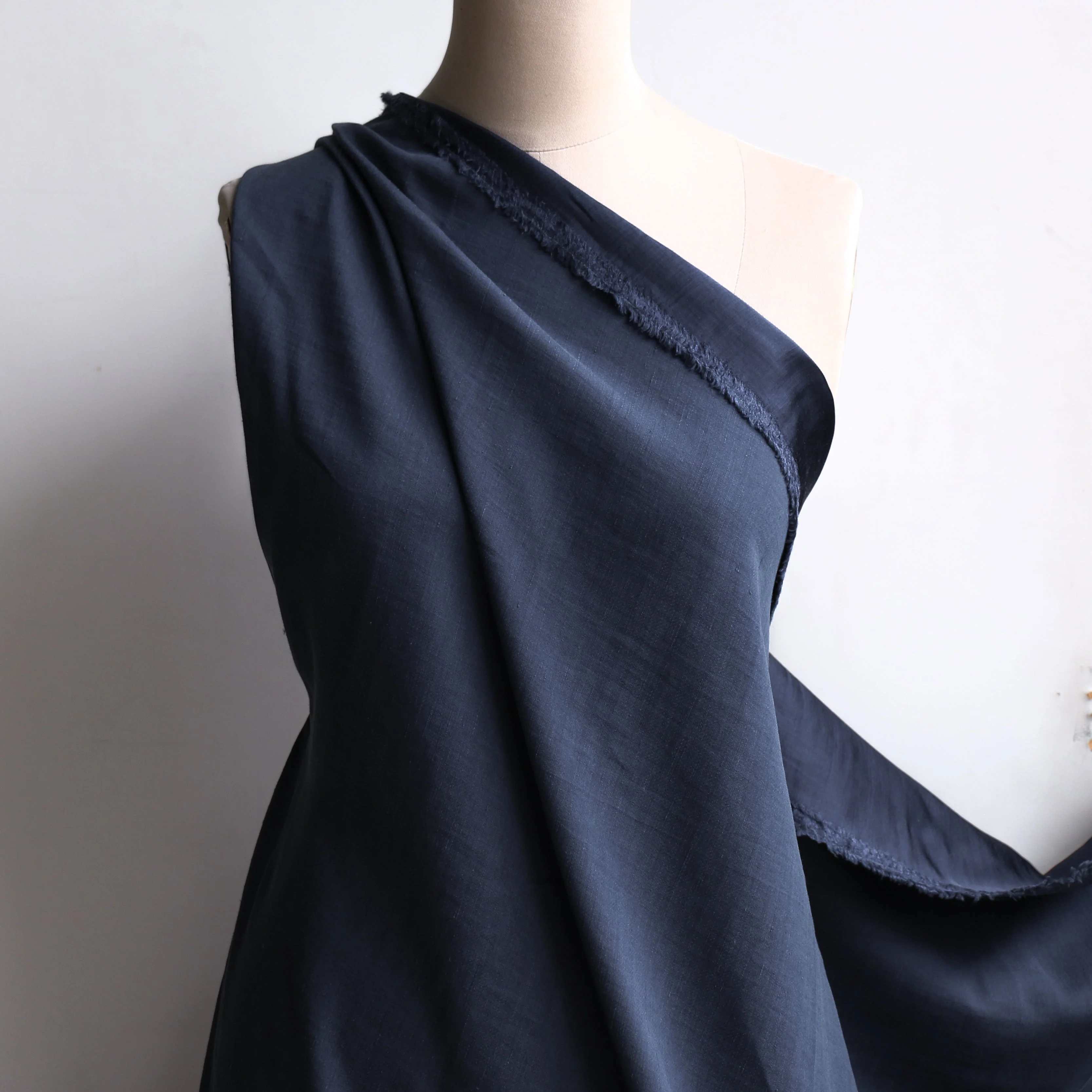 Dawn Navy Viscose/Linen - Image 5