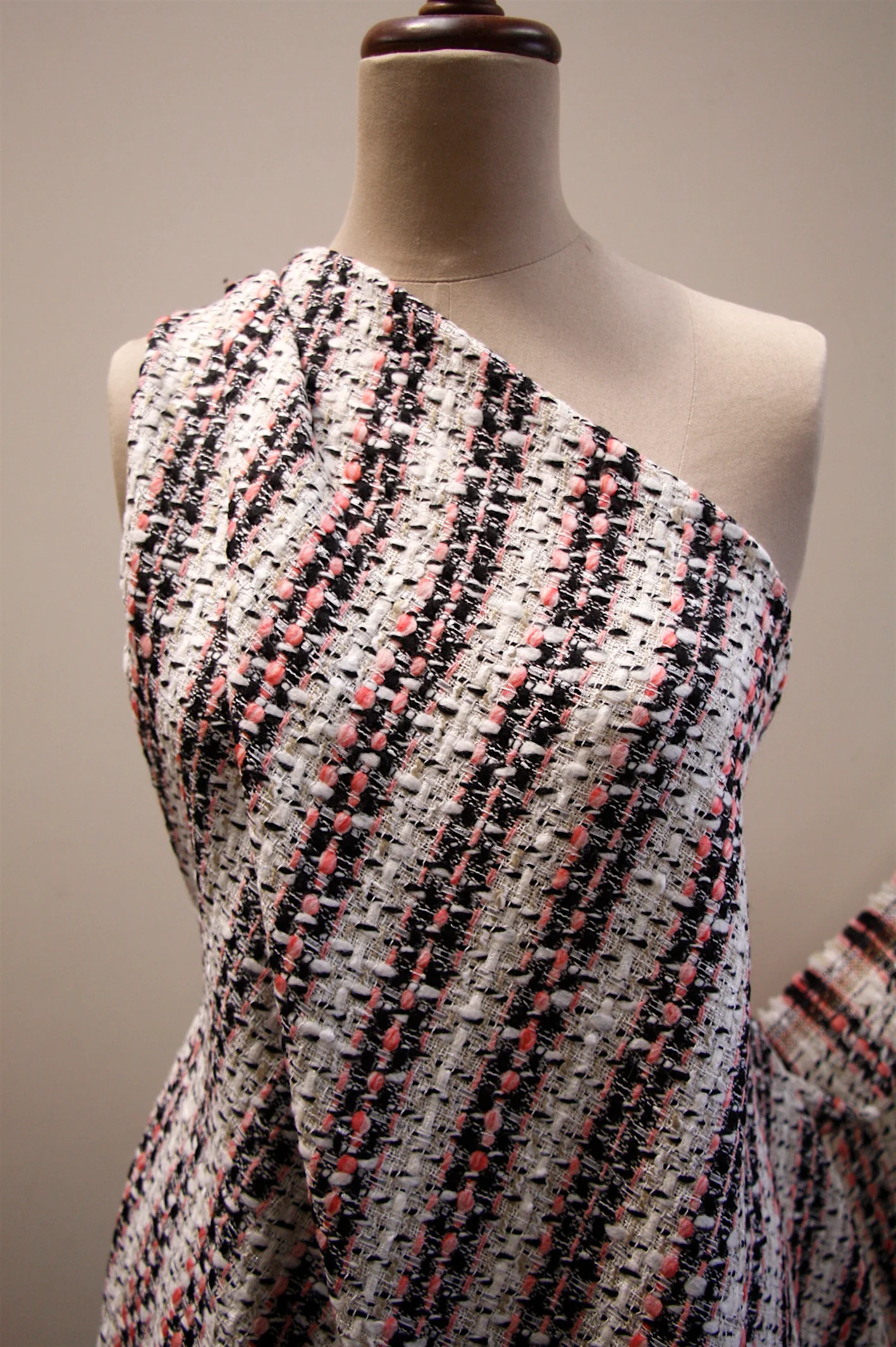 Daydreaming Tweed - Image 5