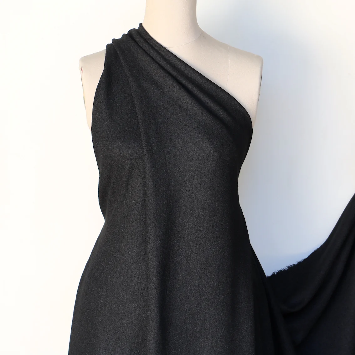 Deep Black - Image 4