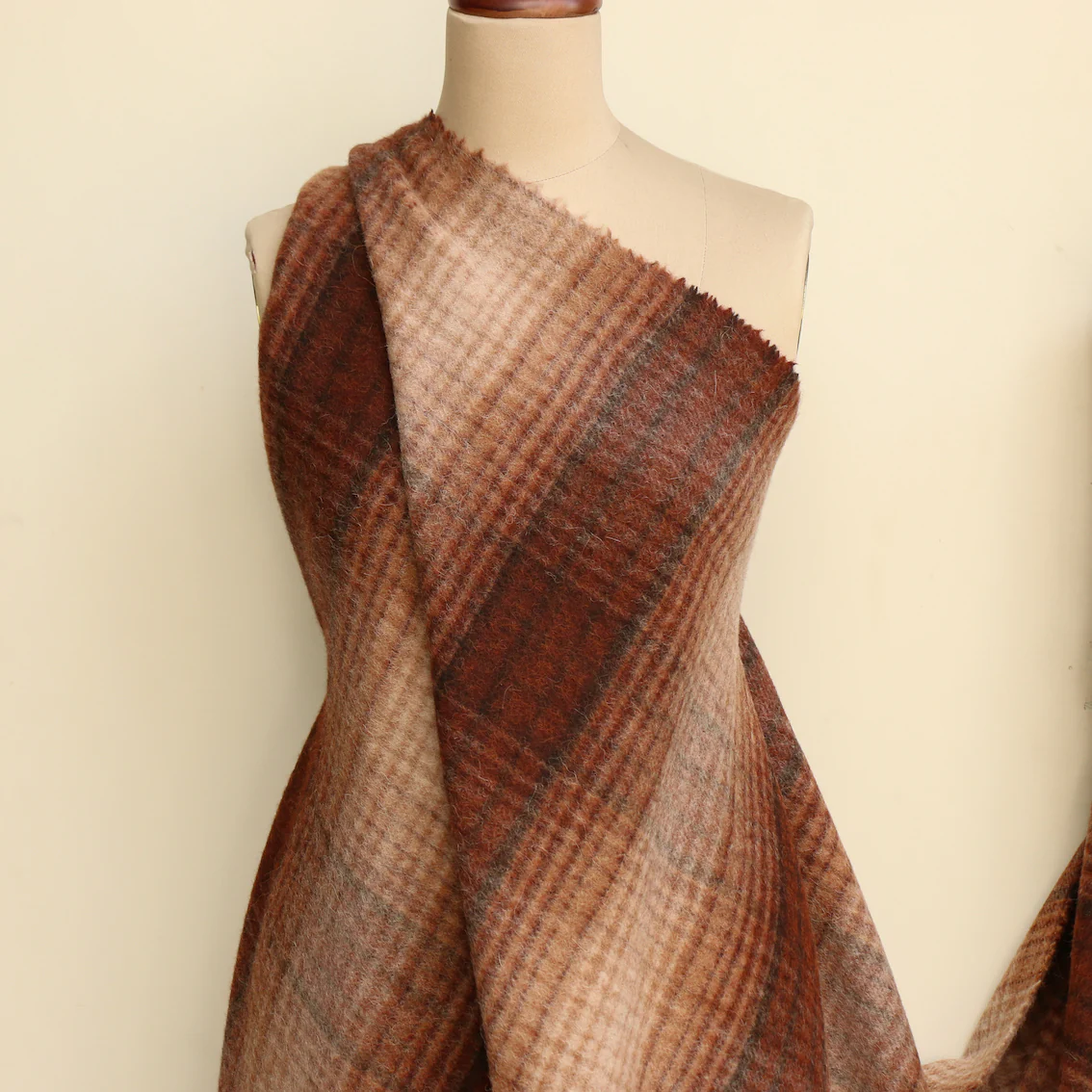 Della Terra Coating - Image 5