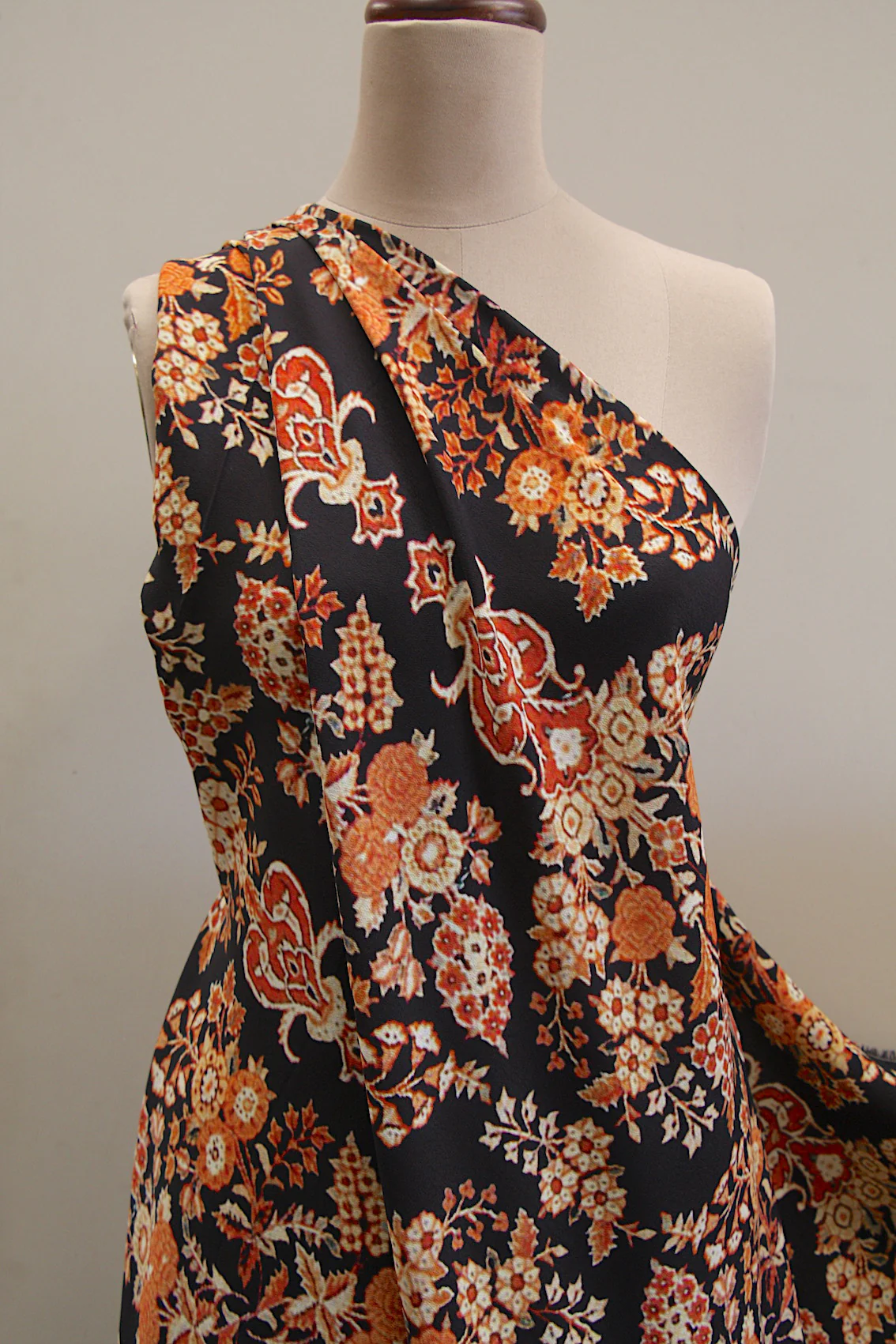 Design On Black - Image 5
