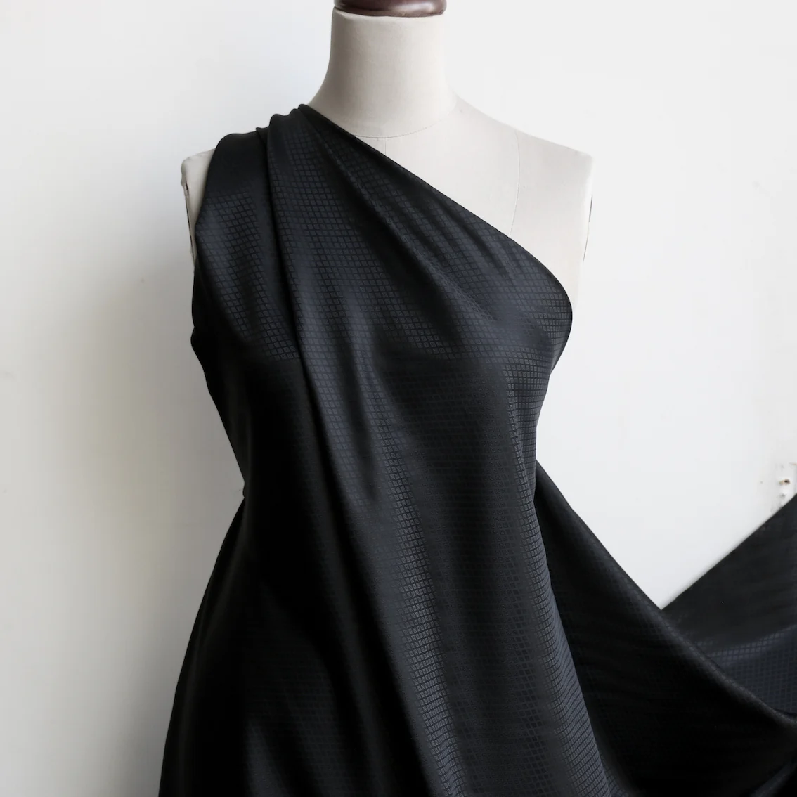 Diamante Black - Fancy Lining - Image 4