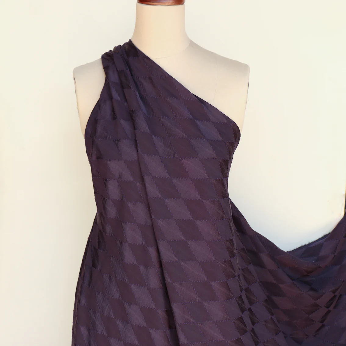 Diamond Shine Silk Jacquard - Image 4