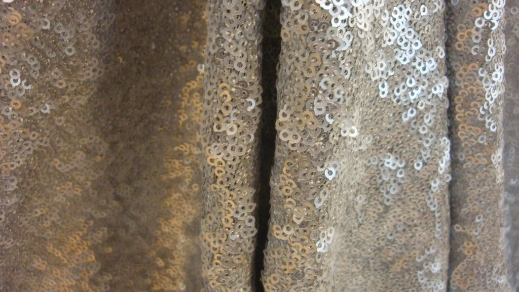 Disco Matt Silver - Stretch Sequins - Image 4