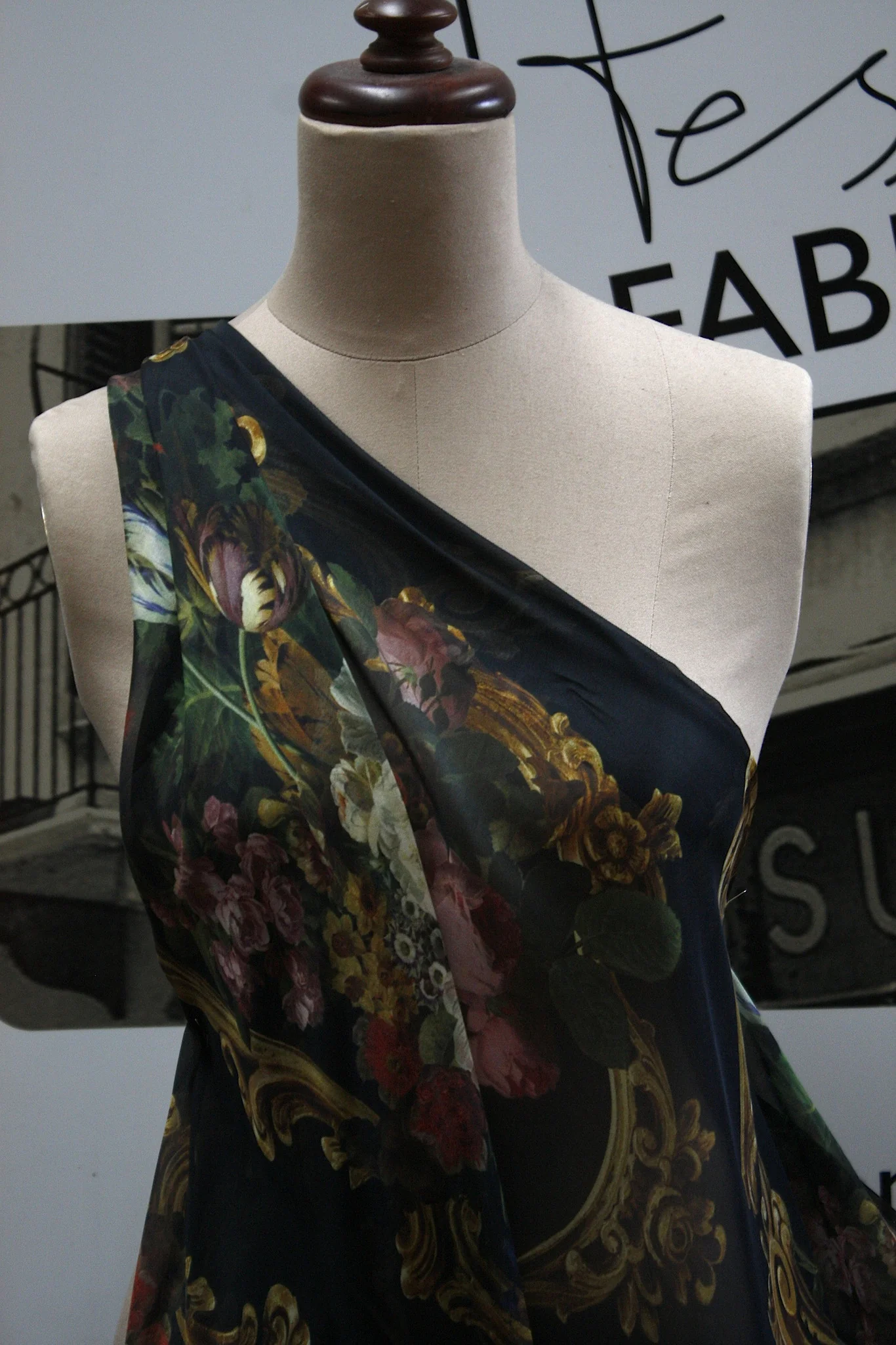 Dolce Vita Black Chiffon - Image 4