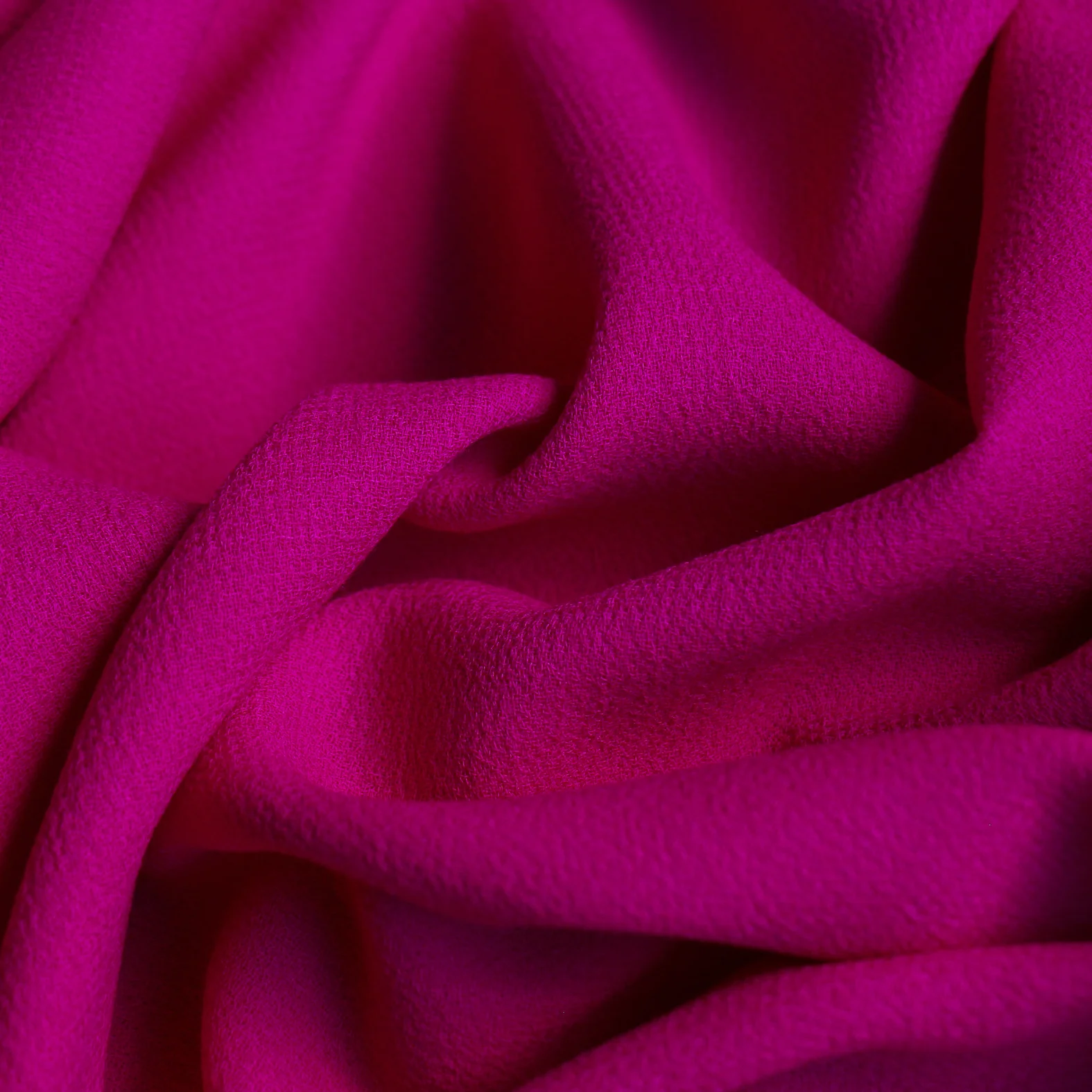 Doppio Crepe Fuchsia Pink - Image 2