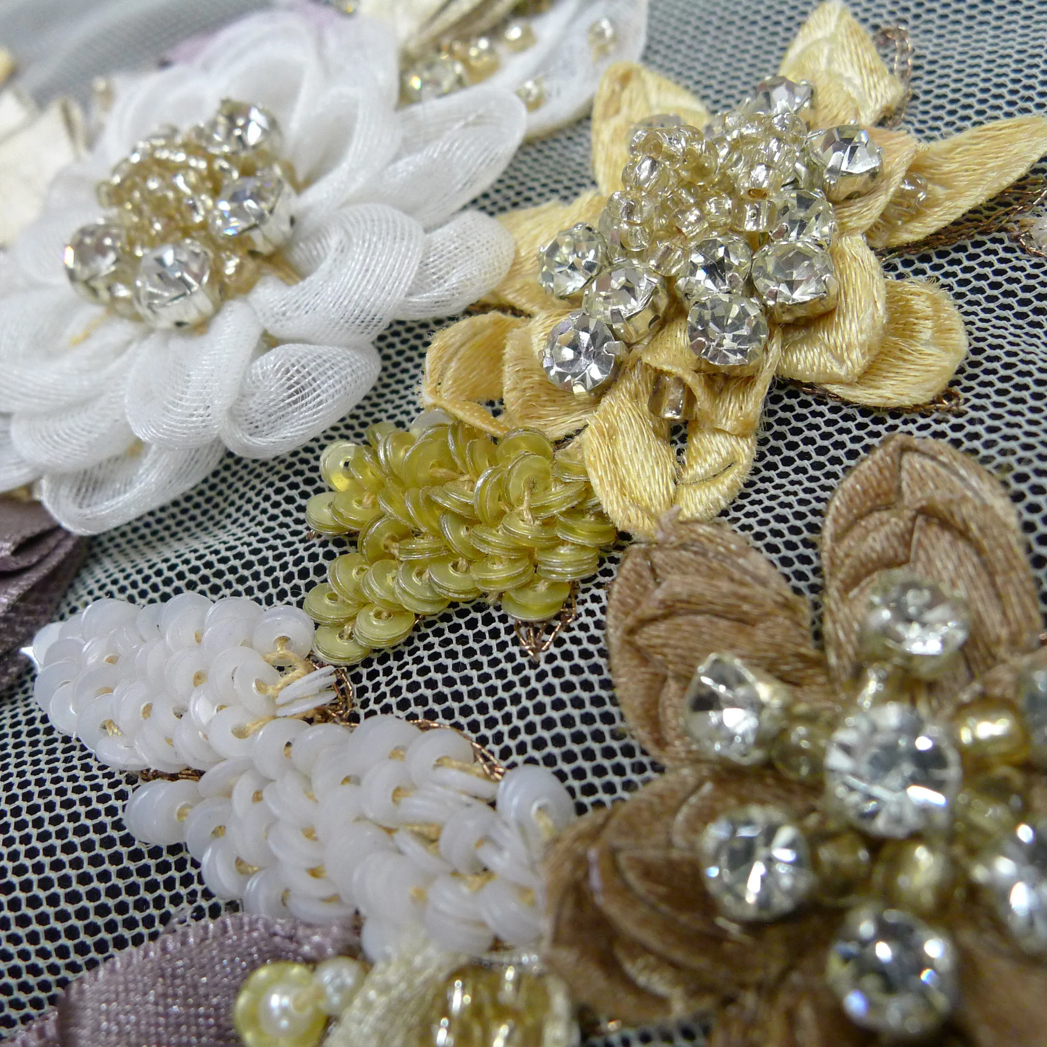 Earthy Flower Trim