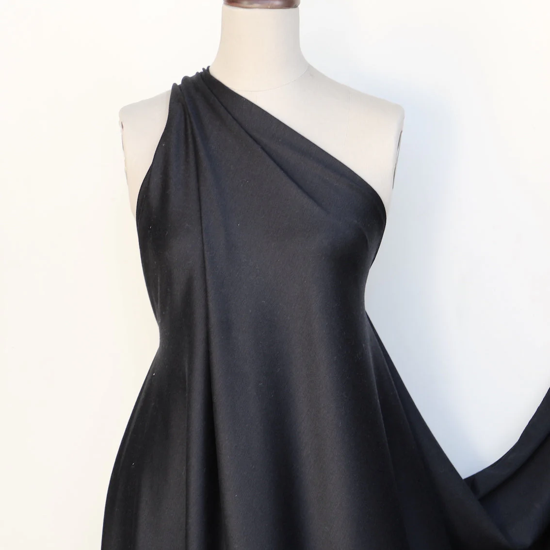 Ebony As In Midnight - Image 3