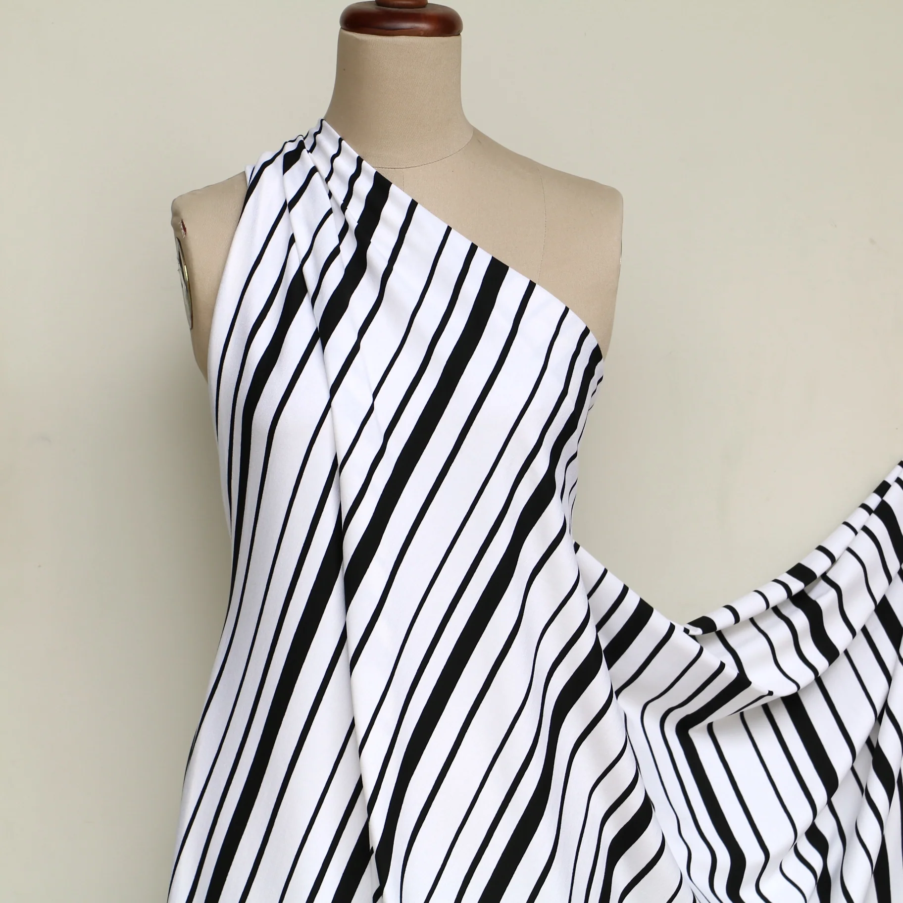 Ebony White Stripes - Image 5