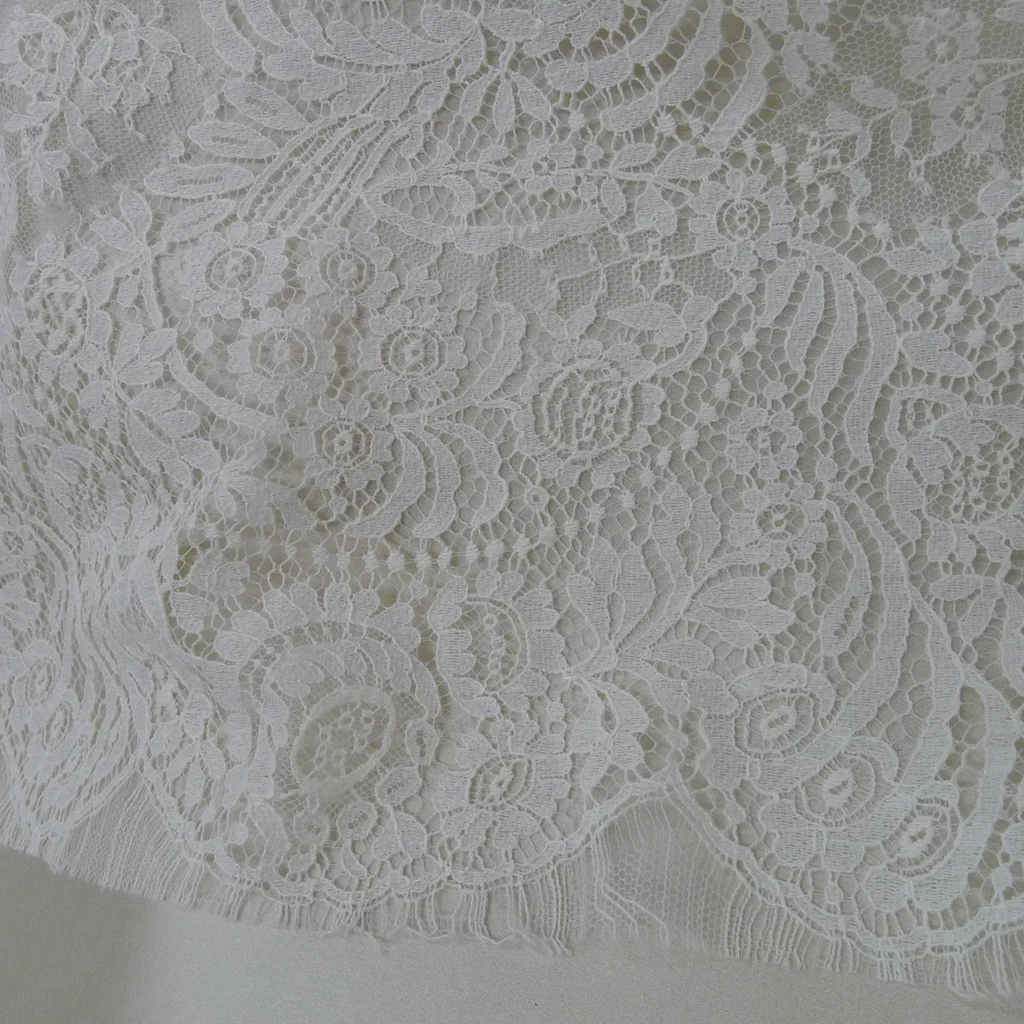 Ecru Chantilly Lace - Image 5