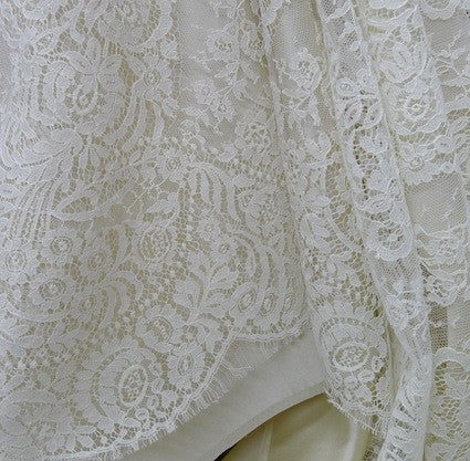 Ecru Chantilly Lace - Image 7