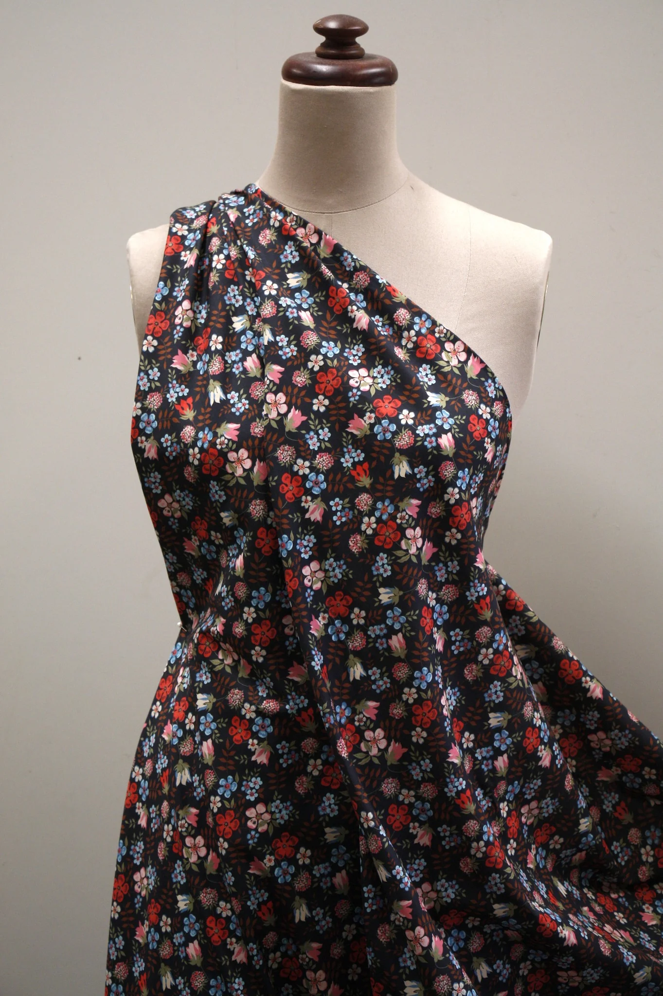 Edenham Black - Liberty Of London - Image 5