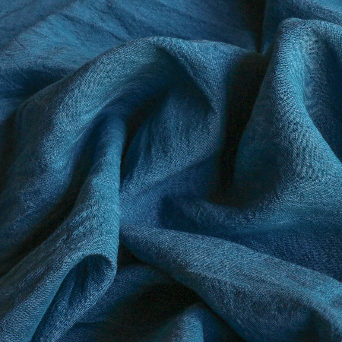 Ellie Chambray Yarn Dyed Linen - Image 2