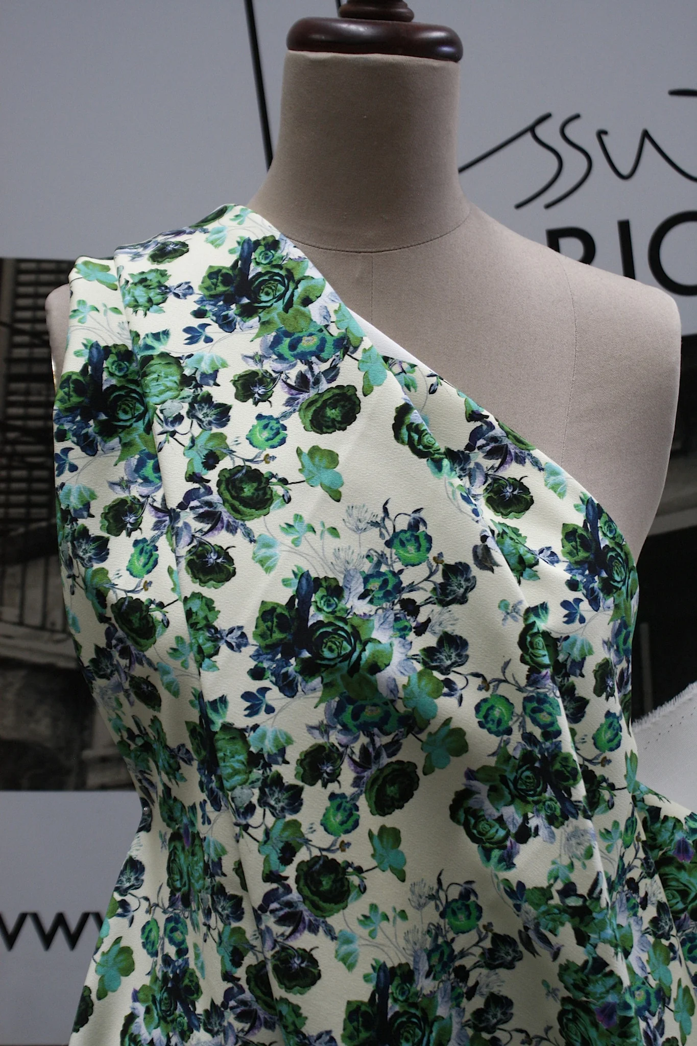 Emerald Wreath - Image 5