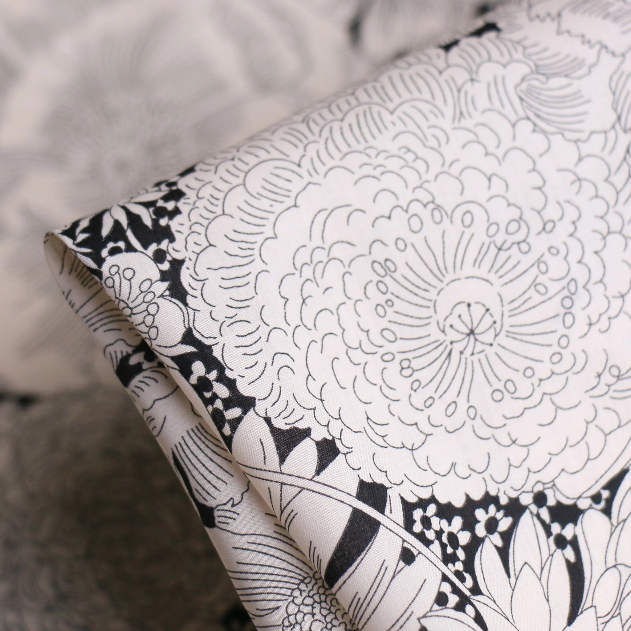 English Bloom - Liberty Tana Lawn™