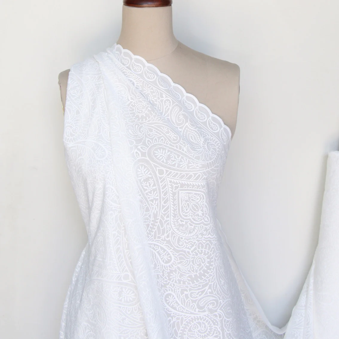 Enigma Voile Broderie Anglaise - Image 6