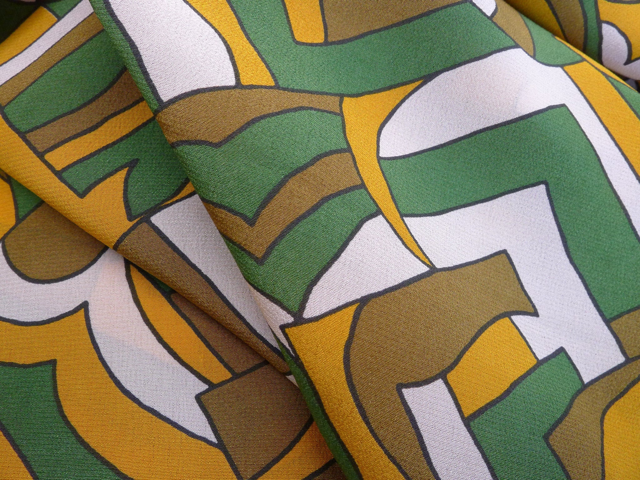 Escher's Madness Green - Image 2