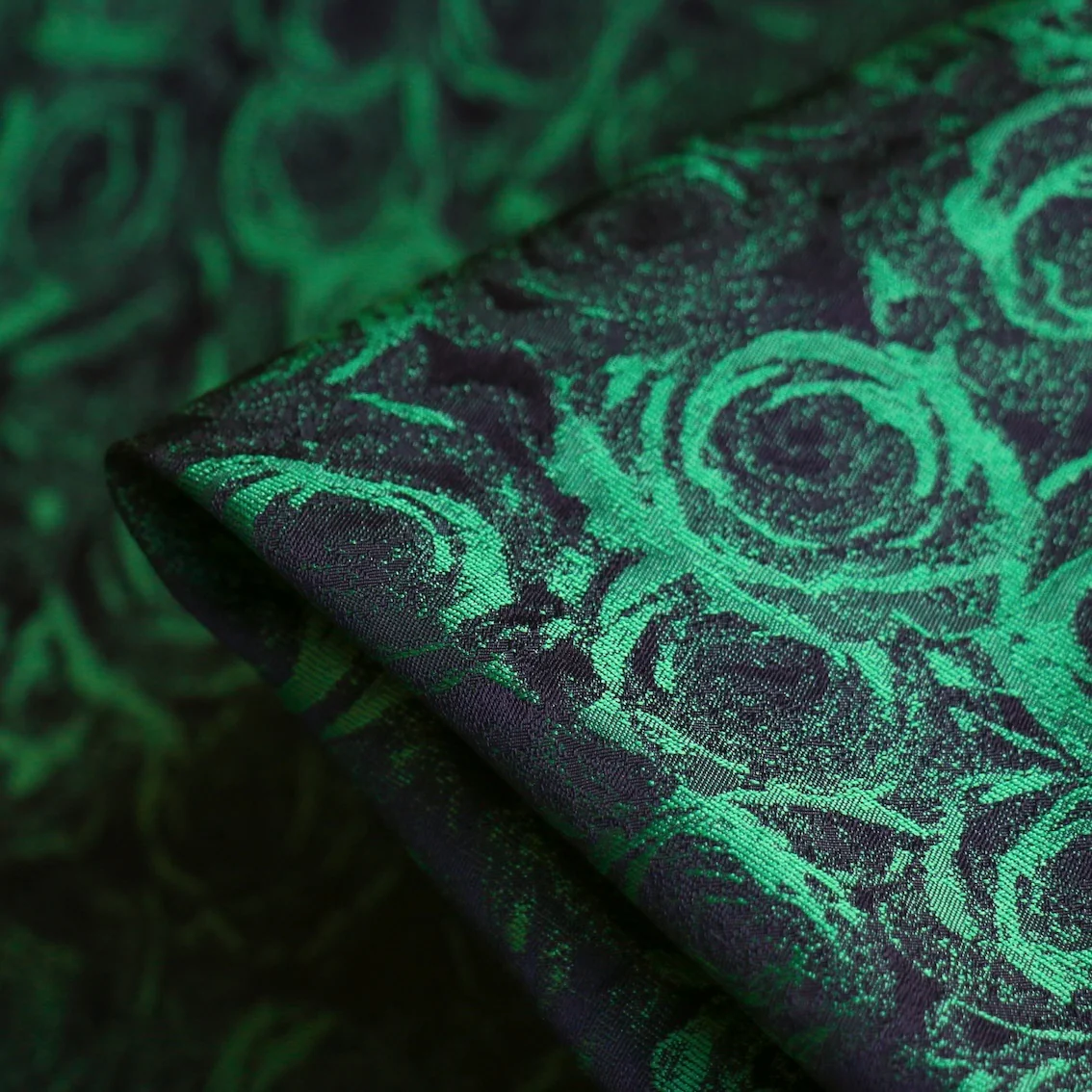 Esmeralda Bouquet Jacquard