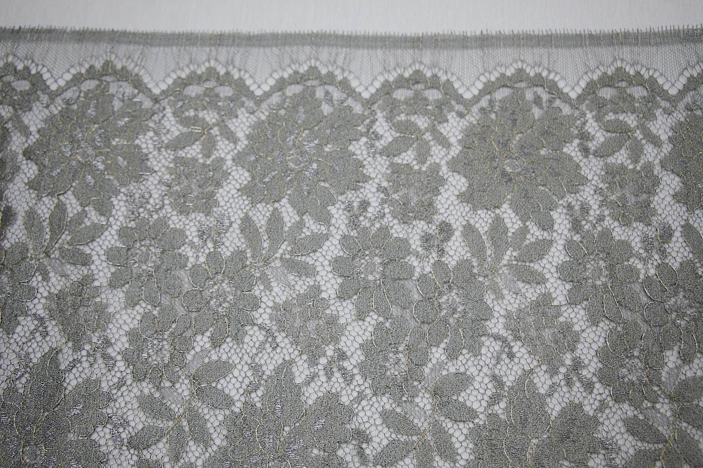 Evita Gris Fonce/Beige Lace - Image 3