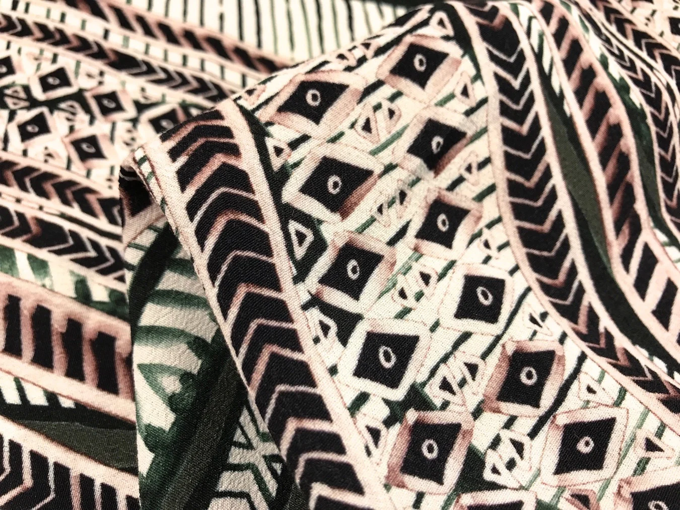 Eye Zig-Zag