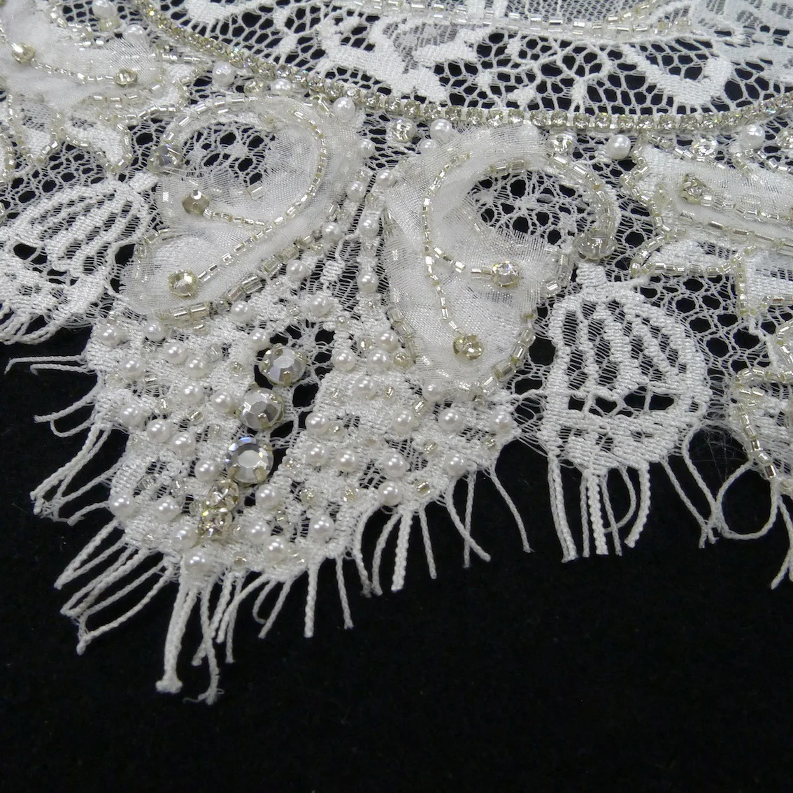 Fancy French Lace Trim - Image 4