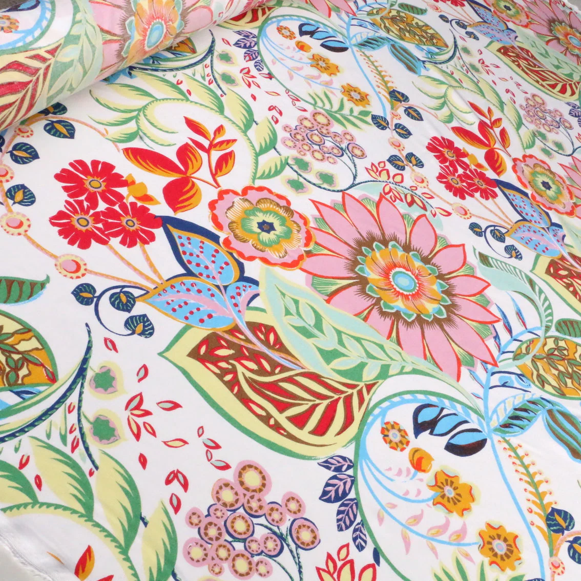 Fantasy Garden Viscose - Image 4