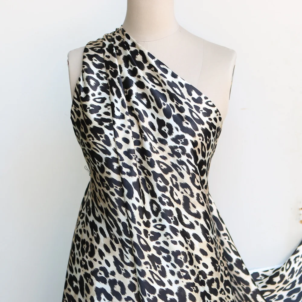 Felina Nero Satin Viscose - Image 6