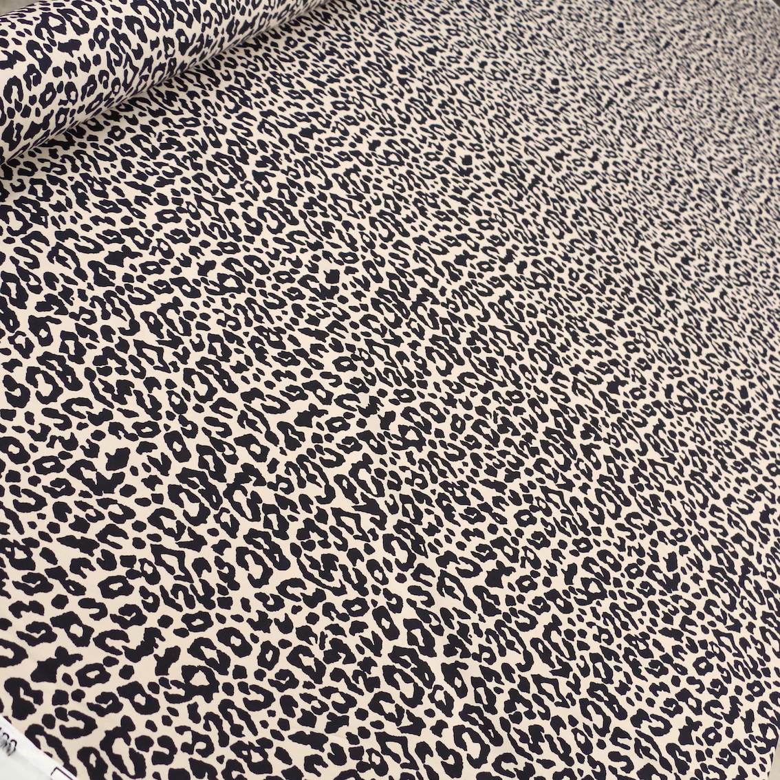 Feline Features Cotton Poplin - Image 4