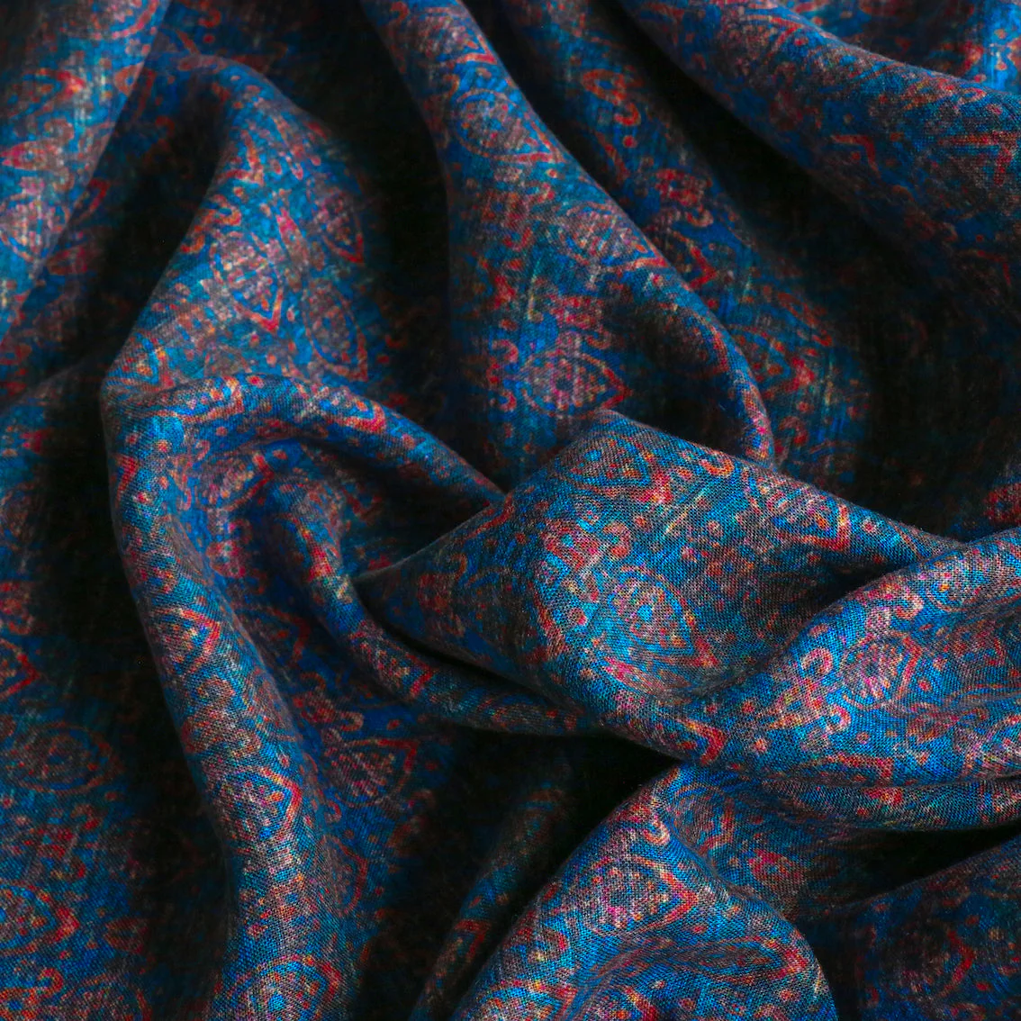Fez Mosaic Indigo/Rust Washed Printed Linen - Image 2
