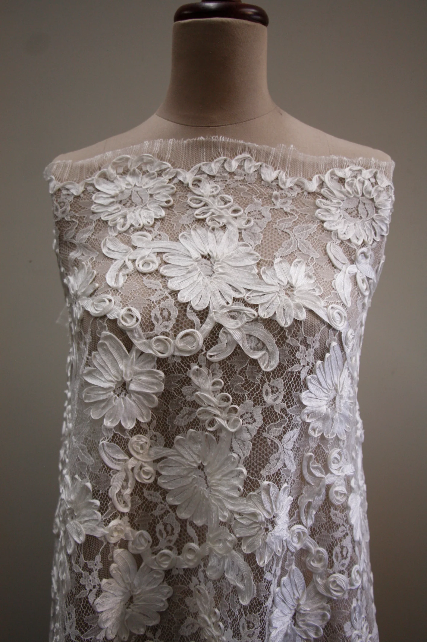 Fiora Flowers Lace - Image 5