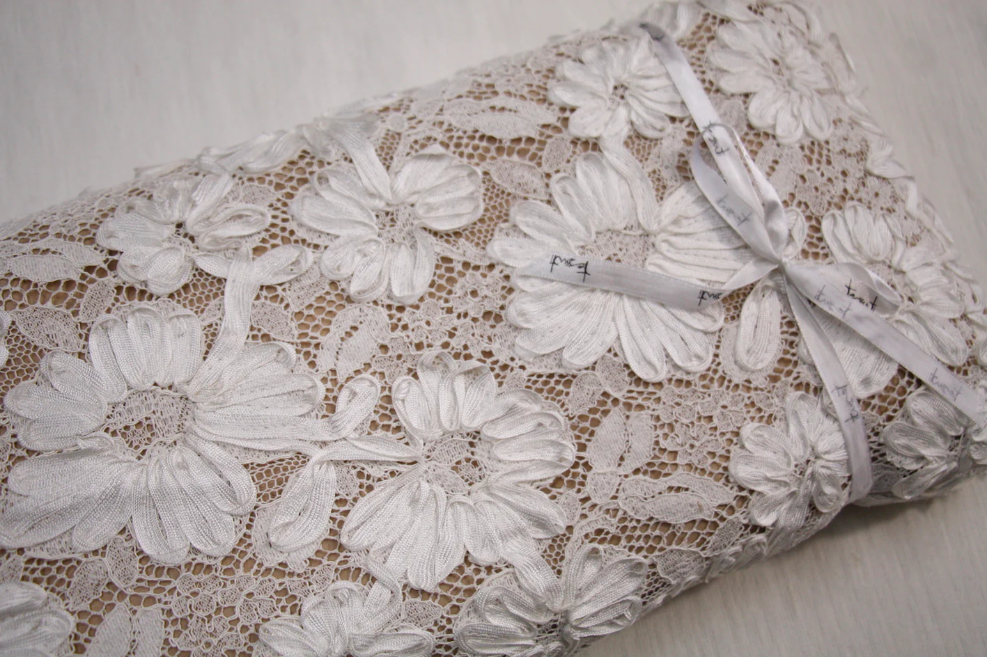Fiora Ribbon Champagne