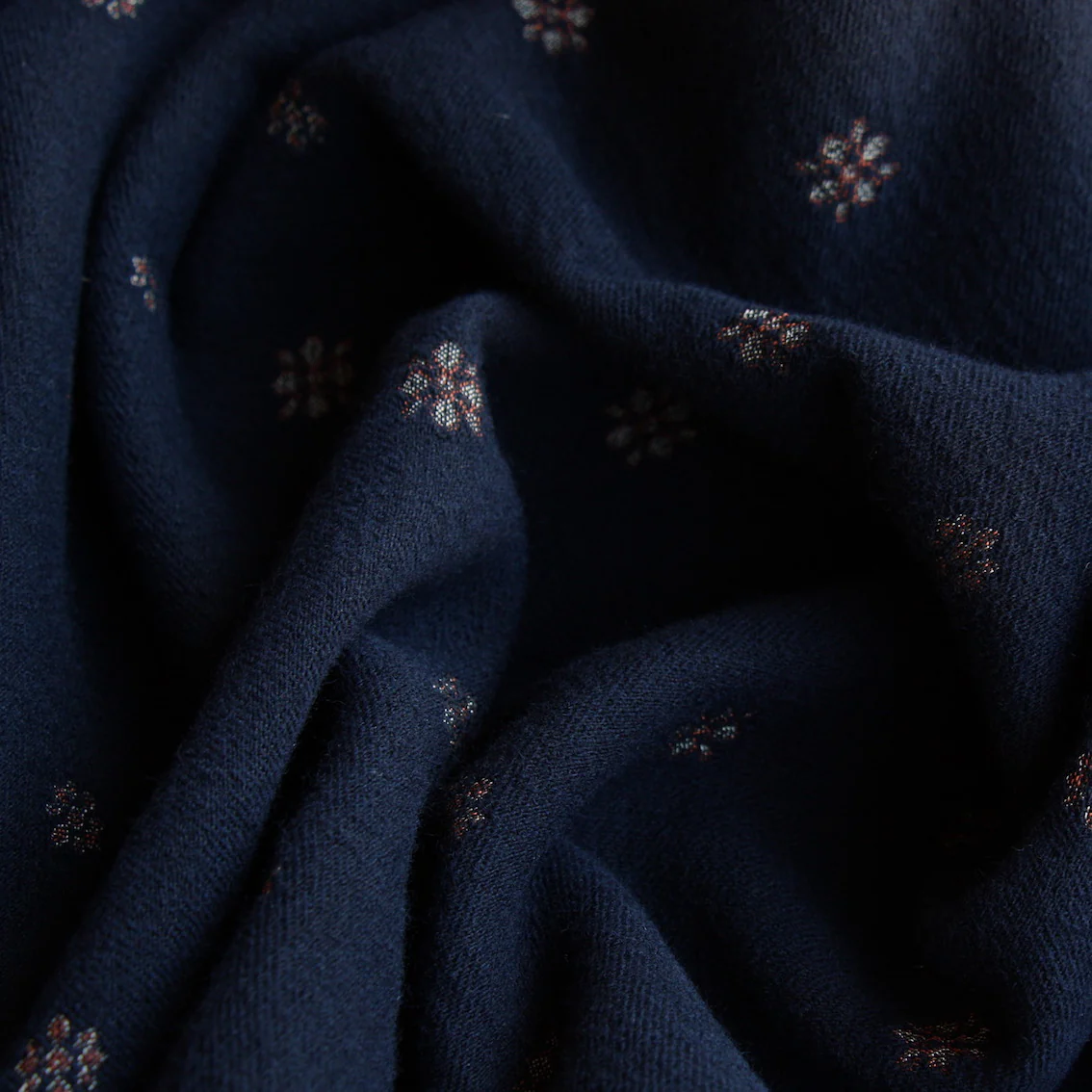 Floating Crystals Jacquard - Image 2