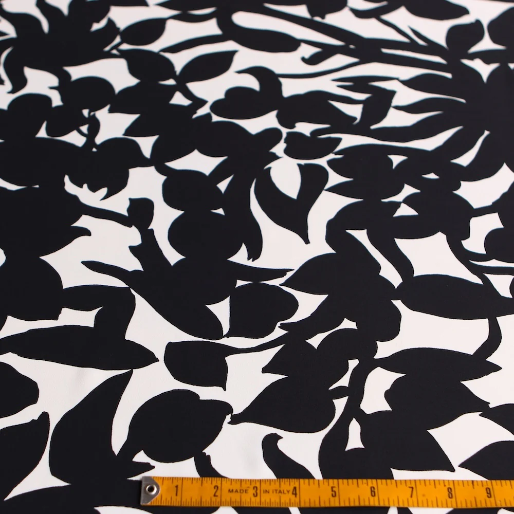Flora Ombranero Viscose Crepe - Image 3