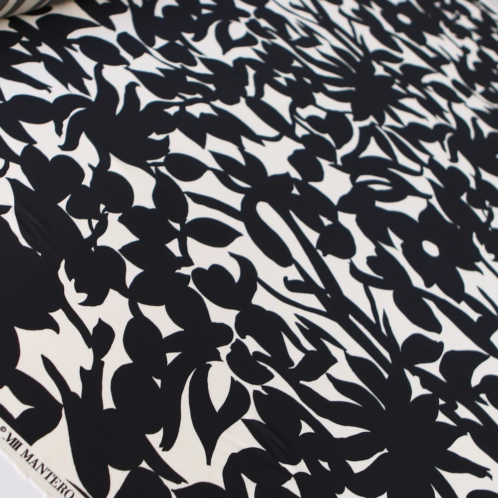 Flora Ombranero Viscose Crepe - Image 4