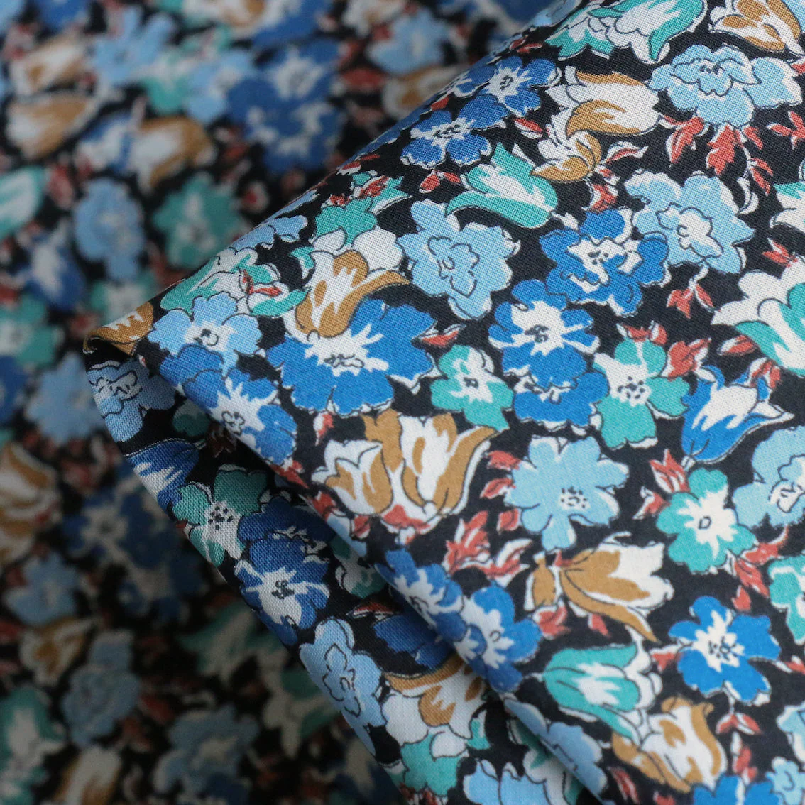 Floralia - Liberty Tana Lawn™