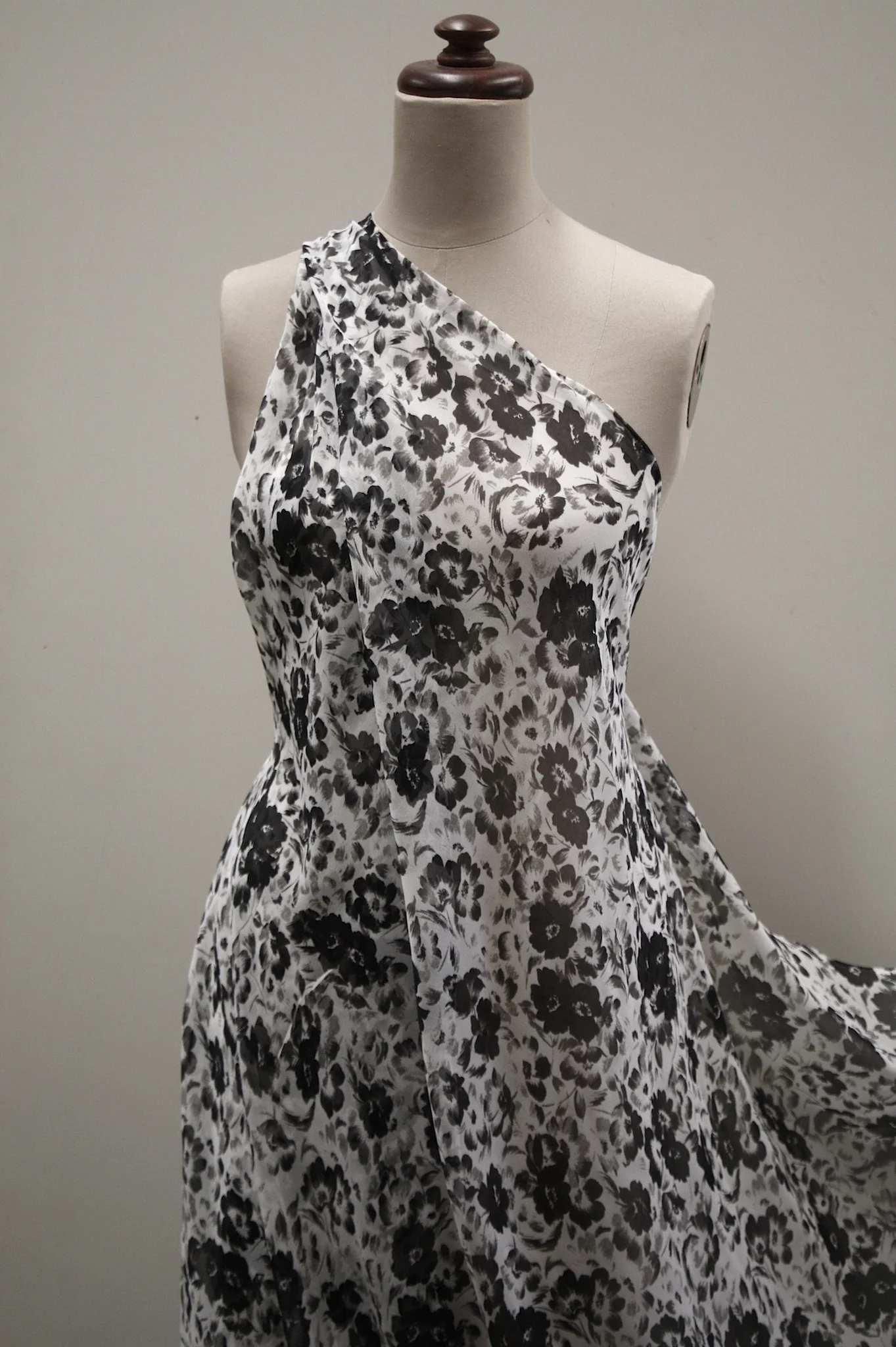 Flower Patch In Black - Image 6
