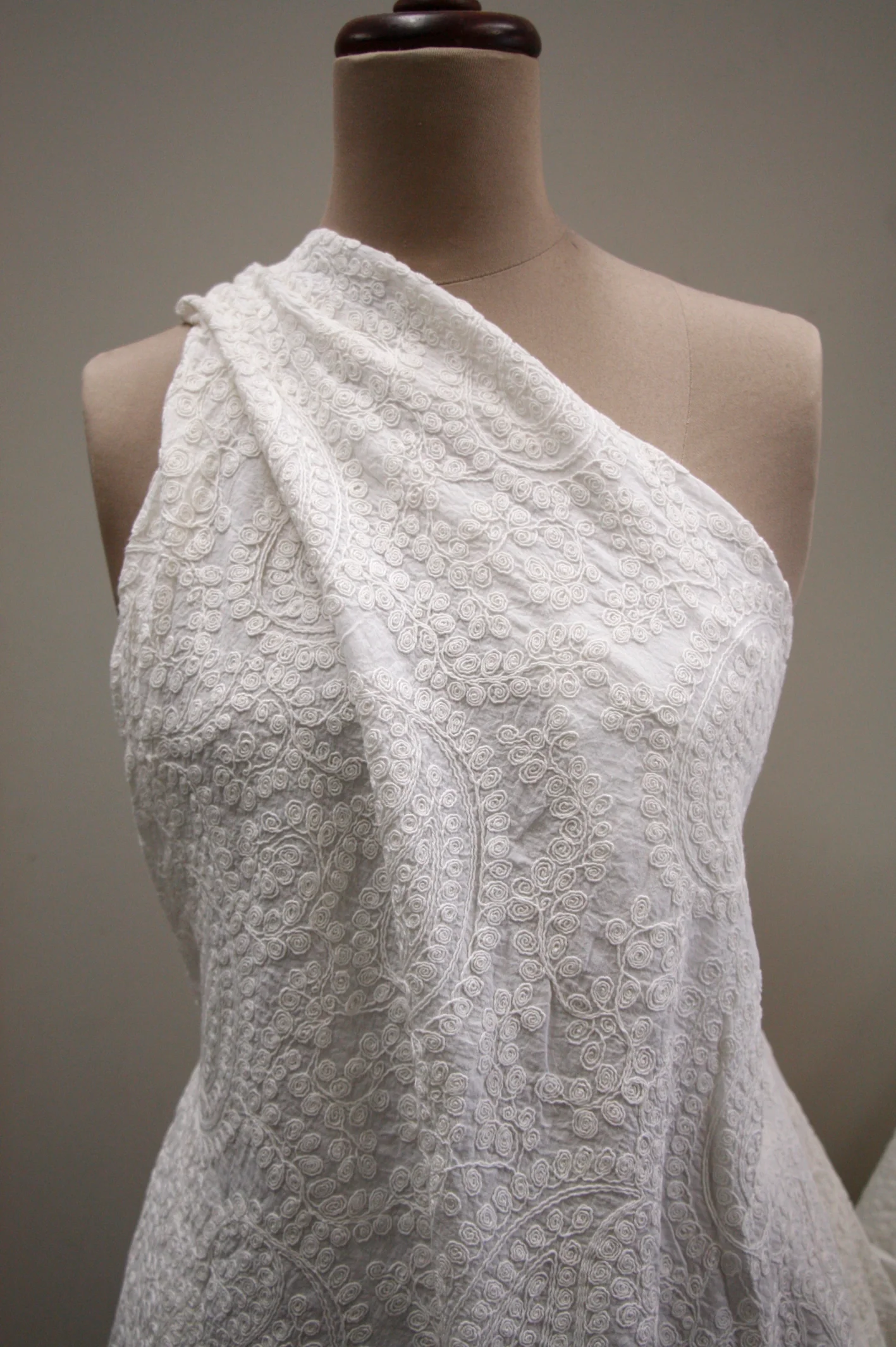 Flowered Paisley Ivory - Image 5