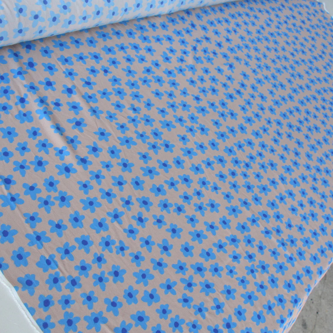 Flowers In Coco Washed Silk C.D.C - Image 3
