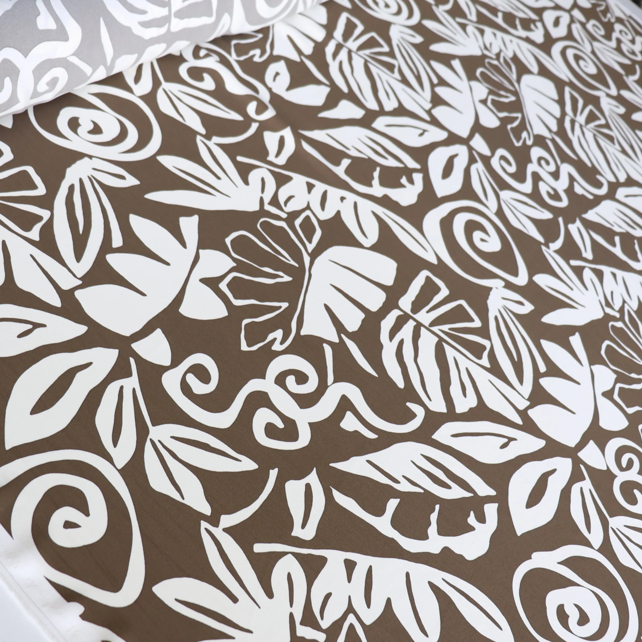 Foglie Khaki Viscose Crepe - Image 4