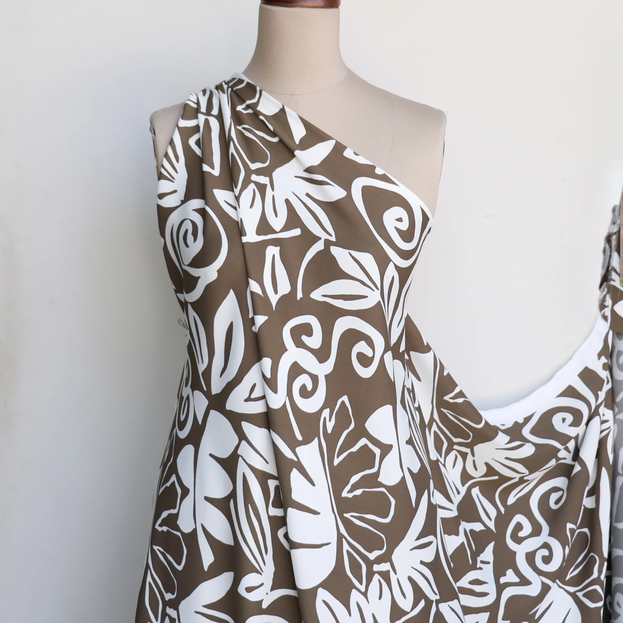 Foglie Khaki Viscose Crepe - Image 6