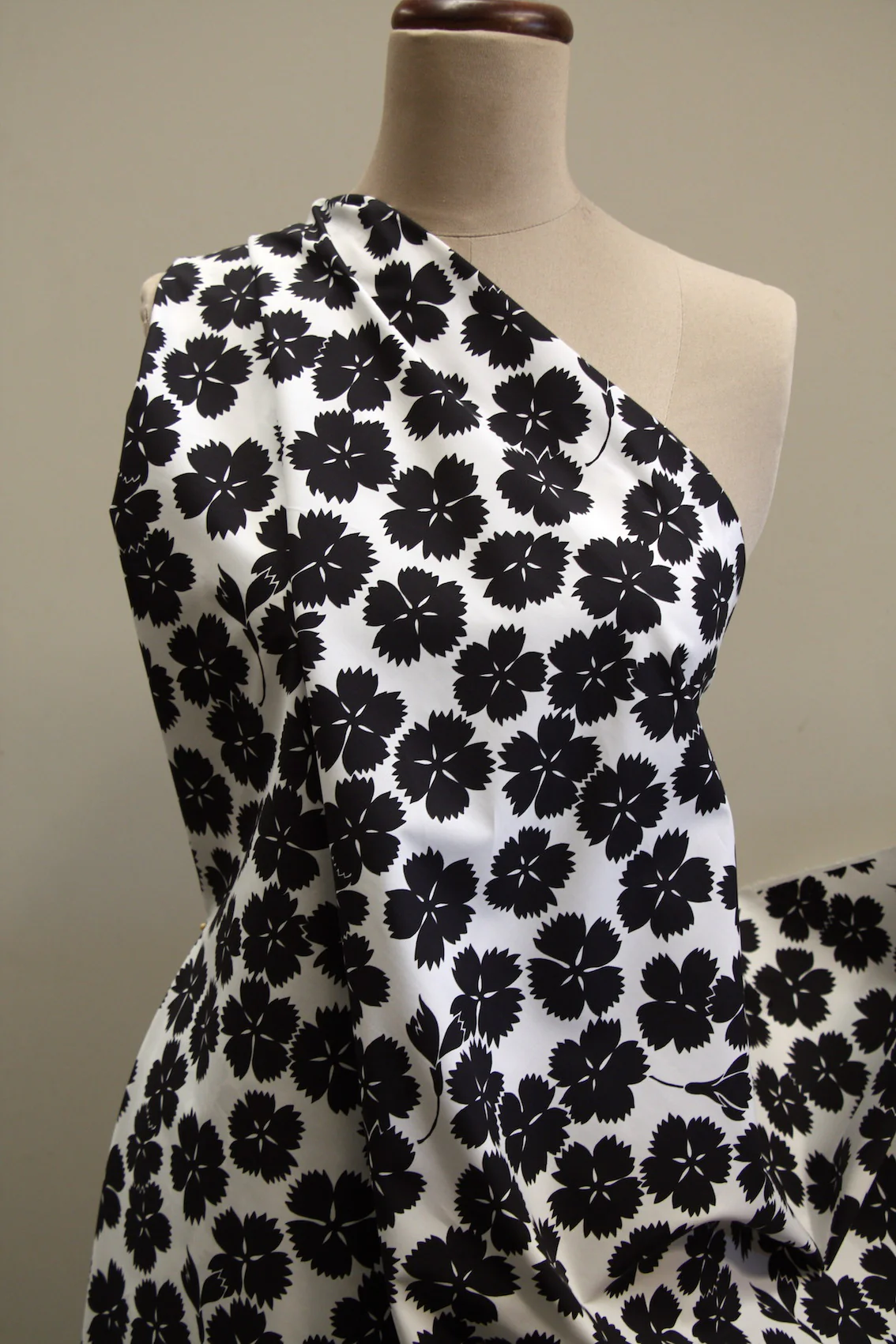 Follow The Flowers - Image 5