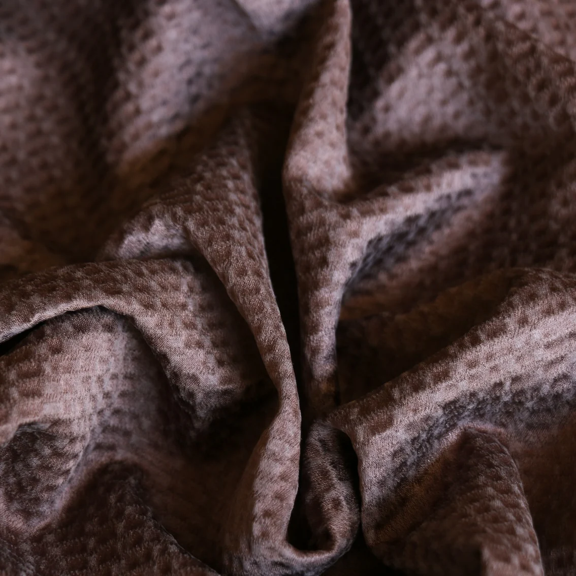 Fossette Mocha Textured Silk Satin - Image 2