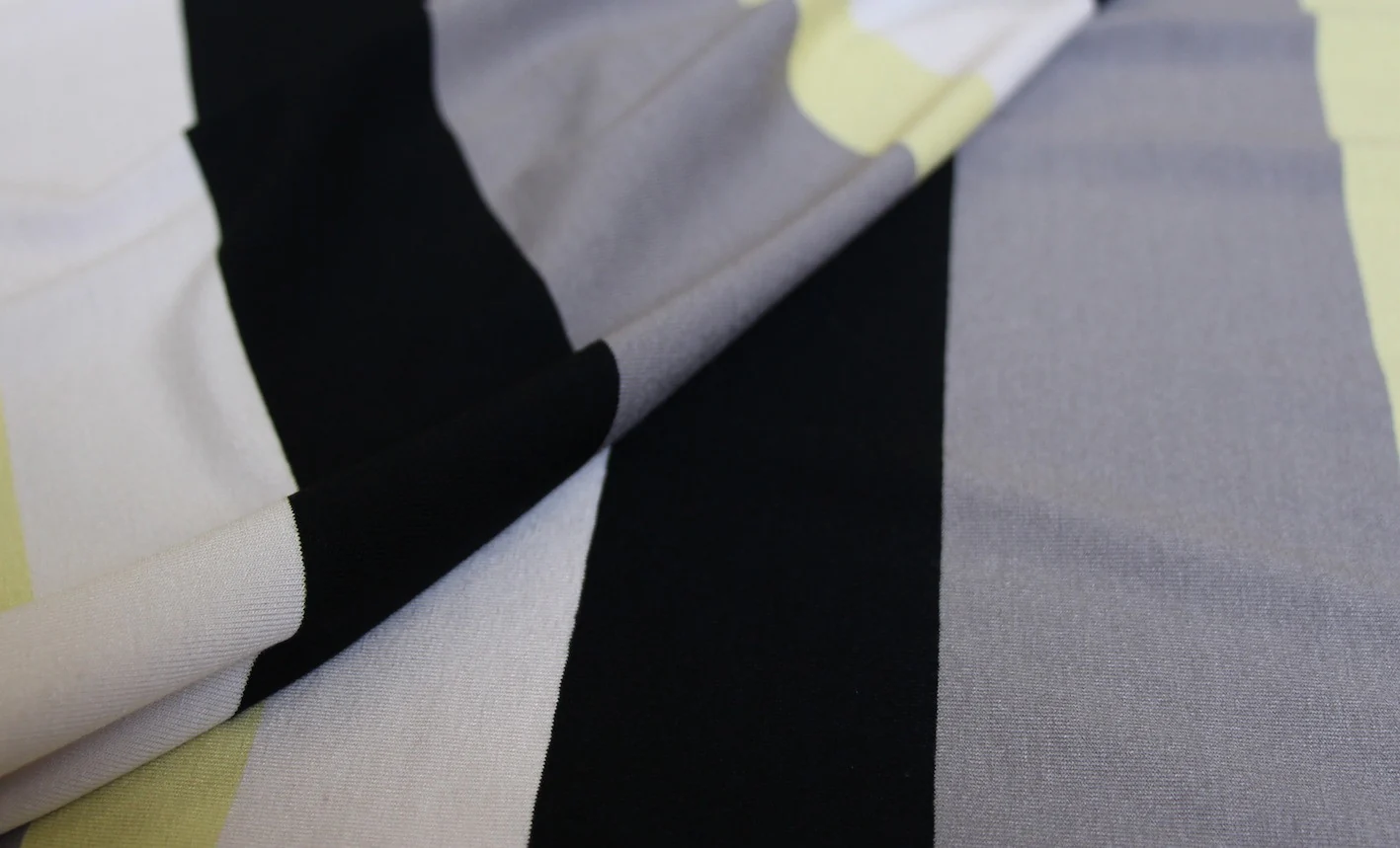 Four Layers Jersey - Image 2