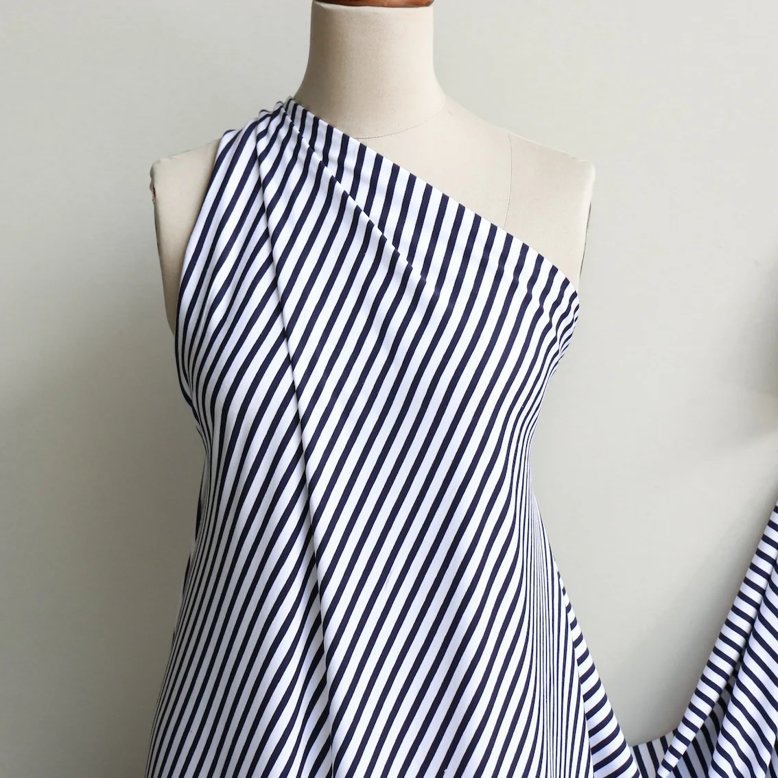 Frankie Navy Jersey - Image 5