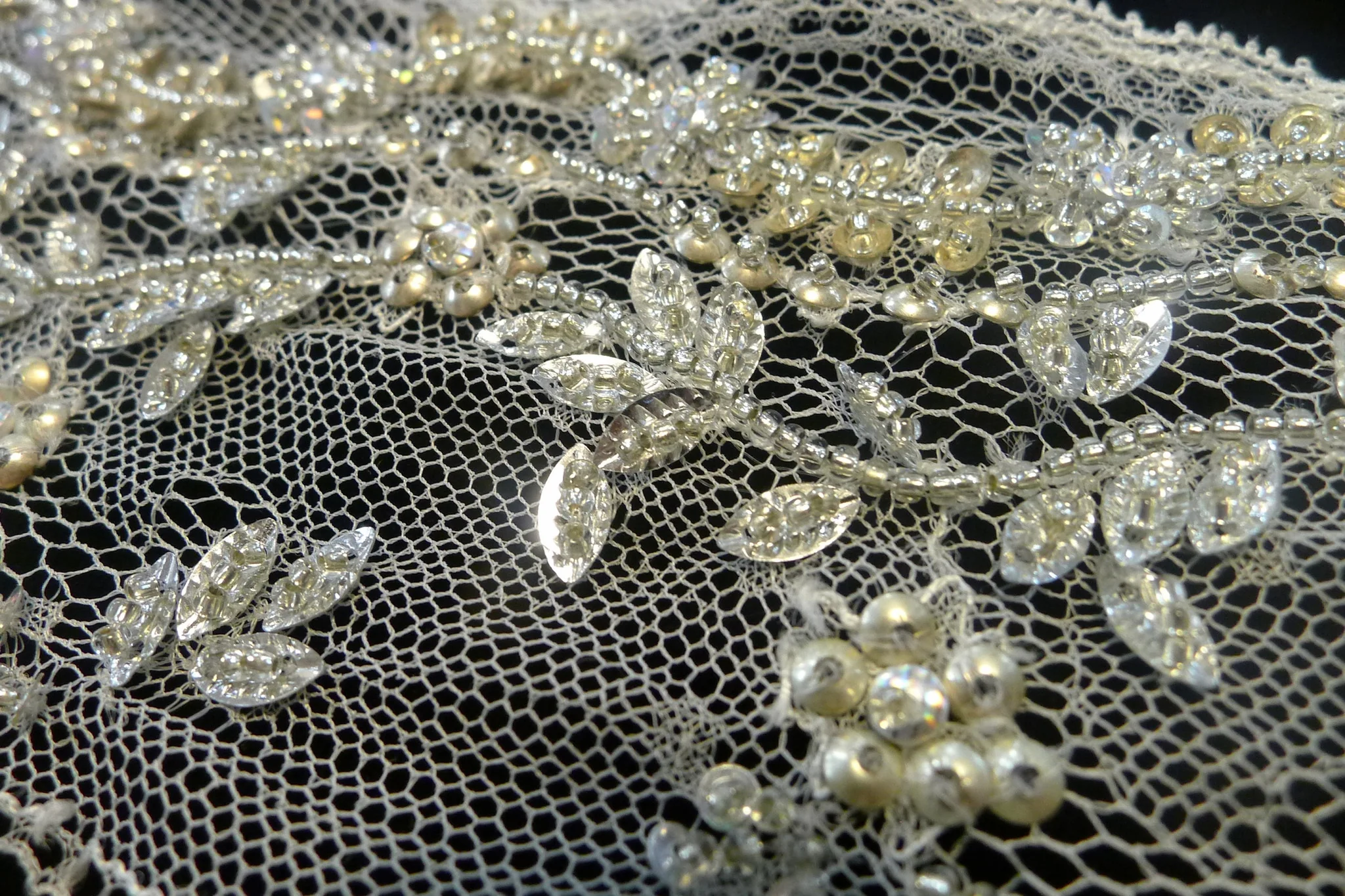 French Lace Trim - Image 2